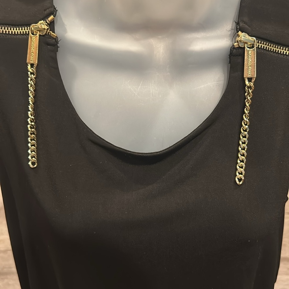 Michael Kors Sleeveless Blouse - Picture 2 of 8